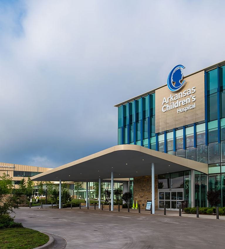 Arkansas Children's Hospital main entrance exterior.